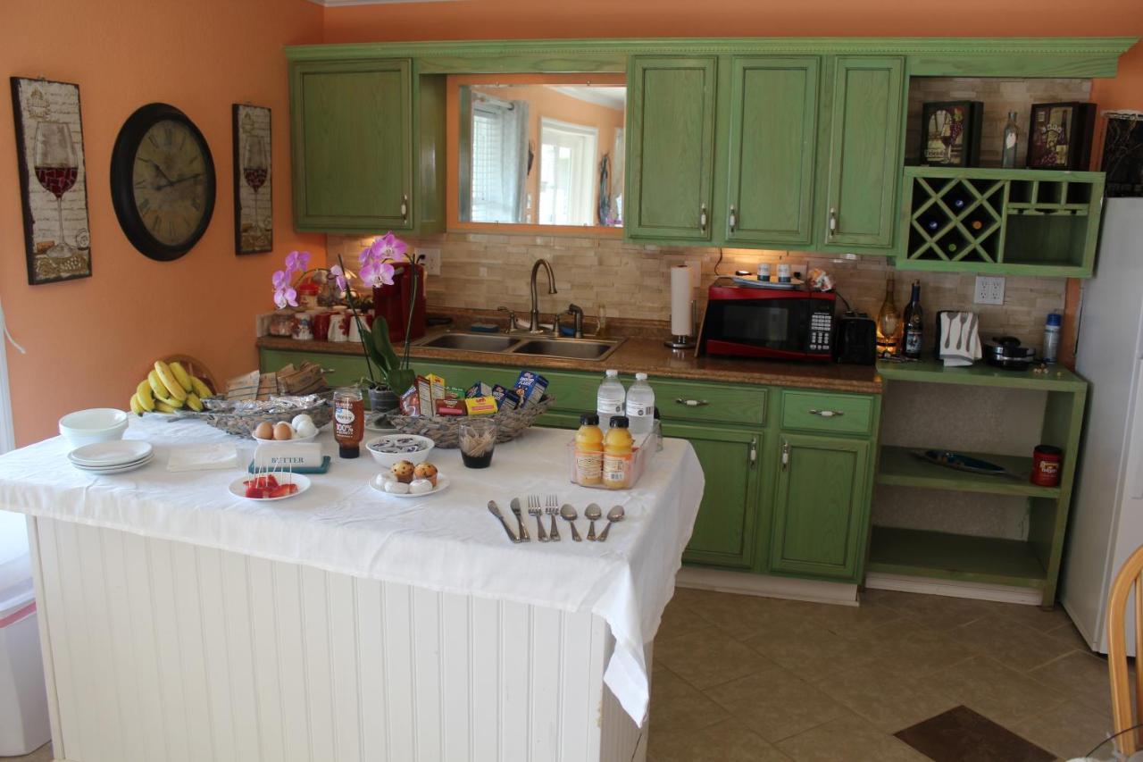Pierhouse Bed & Breakfast Kill Devil Hills Eksteriør bilde